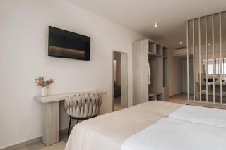 Golden Coast Suites - Kipseli - 1