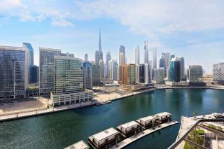Tick- Lavish Studio with Canal & Burj Khalifa View - Sabkhah - 9