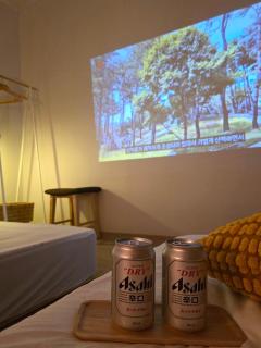 Better Days at Home - Seul - 8