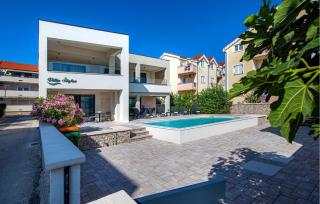 Beautiful Home In Srima - 2