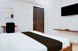 Townhouse City Hospital Hinjewadi - 1