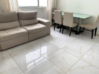 Apartamento 3 Quartos Beira-Mar no Farol da Barra - 10 segundos da Praia - 7