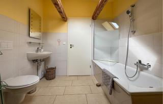 Lovely Apartment In Wismar With Wifi - 1