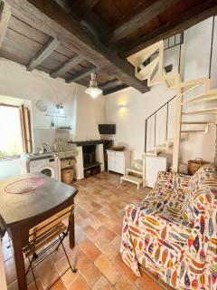Romantic House - 2