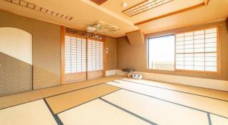 Business Hotel Nishiura Yokkaichi - Yokkaichi - 1