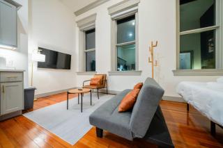 10-Unit Cozy Loft w Free Parking Med District - Louisville - 4