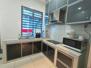 Mount austin LA garden 12 pax 4bedroom 4bathroom - Johor Bahru - 3