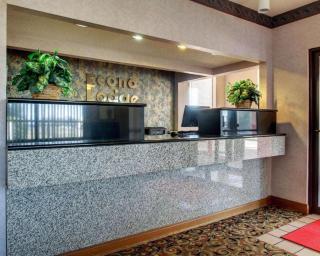 Econo Lodge Inn & Suites Forest - 3