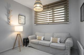 Azapiko Meggy Summer Villa by Luxlikehome - Ladhokopána - 7