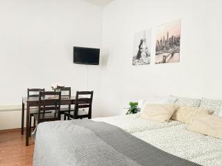 Smart Studio for 3 guests 8 min to Main Square - Krakow - 9