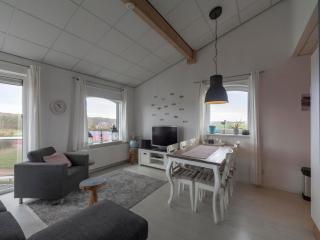 Beachside home with balcony - Julianadorp - 1