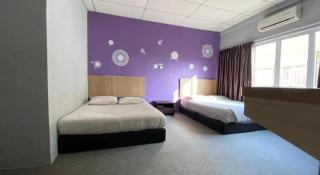 OYO 89760 Harmoni Inn Hotel - Batu Pahat - 9