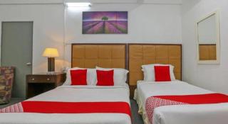 OYO 89922 The Sarina Hotel & Cafe - 1