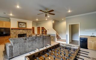 Field of Stars - Custom finishes gorgeous lake views games more - Marblehill - 7