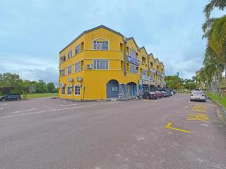 OYO 90672 De Paradise Turtle Hotel - Kertih - 3