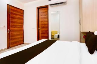 Townhouse Oak SkyJumper Trampoline Park - Zirakpur - 3