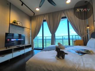 Almas Couple Relax Modern Comfort Netflix BySTAY - Nusajaya - 1