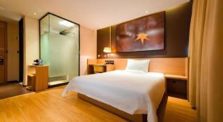 IU Hotel Nanchang West Railway Metro Station - Nanchang - 9