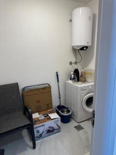 Modern Apartment Walk to Everything! - 3