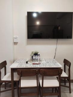 Room in Condo - Stylish Yet Budget-Friendly Iloilo Condo Stay with Pool - Città di Iloilo - 8