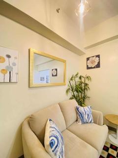Room in Condo - Stylish Yet Budget-Friendly Iloilo Condo Stay with Pool - Città di Iloilo - 3