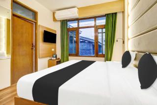 Collection O Rajbagh - 3