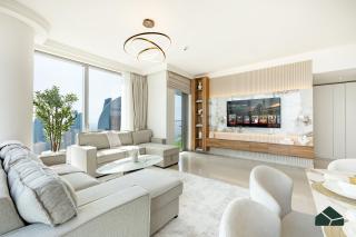 High Floor 2BR with Full Burj View by BMS - 9