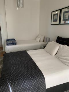 Style and Amazing Views-Sub Penthouse - Gold Coast - 2