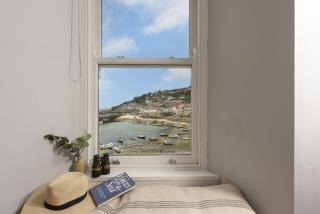 Berlewen, Mousehole - Mousehole - 7