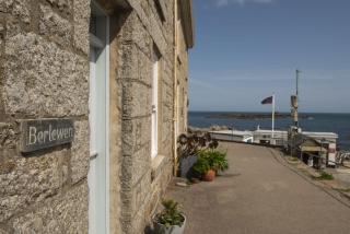 Berlewen, Mousehole - Mousehole - 3