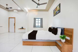 Townhouse Oak Veraval Somnath Mandir - Somnath - 1