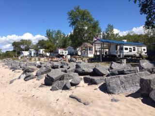 Brennan Beach Lakeview Loft Park Model 6 - Pulaski - 0