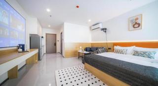 Xicheng Administrative Apartment (Shenzhen North Station Longhua Yifangcheng Branch) - 1