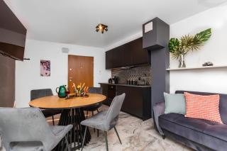 Flatbook Apartament Miami Beach - basen, taras i stylowe wnętrza w Krynicy Morskiej - Krynica Morska - 4
