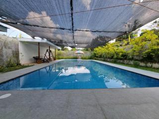 CMJ Private Resort - Silang - 2