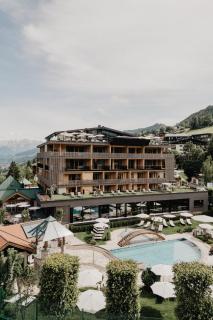 Hotel Berghof - St Johann in Salzburg - Sankt Johann im Pongau - 0