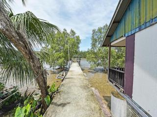 OYO 90708 D'kuala Waterfront Chalet & Boat Charters - 9