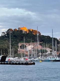 HOTEL JARDINS DE PORQUEROLLES - Porquerolles - 1