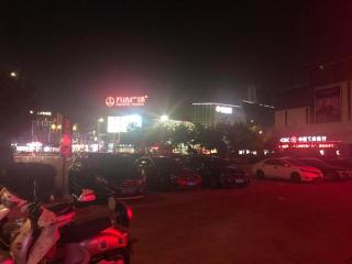 IU Hotel Taizhou Wanda Plaza - Taizhou - 4