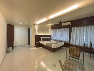 Hotel Sai Nidhi Executive-Best Hotels in Airoli - 8
