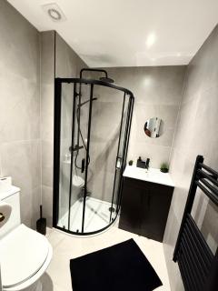 Modern 2-Bed High Wycombe Apartment - Near Train and Town - Parking Available - High Wycombe - 4