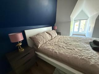 Modern 2-Bed High Wycombe Apartment - Near Train and Town - Parking Available - High Wycombe - 1