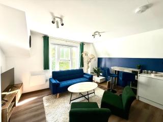 Modern 2-Bed High Wycombe Apartment - Near Train and Town - Parking Available - High Wycombe - 8