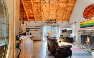 Wanderers Den - Peaceful mountain views Wifi and homey comforts - Jasper - 1
