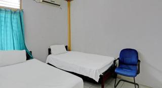 SPOT ON 92446 Penginapan Aina Syariah - Rantaupanjang - 9