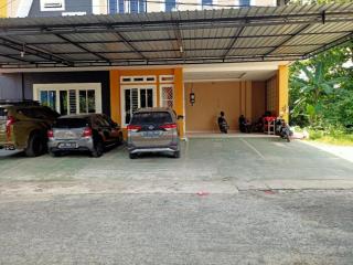 OYO 92472 Tri Homestay - Palangkaraya - 2