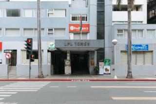 Greenbelt Makati - Vaccinated Staff - 2