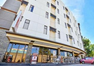 RedDoorz @ Express Inn Lapu Lapu - 9