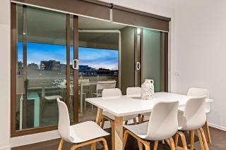 2BR Gem with Balcony in Brindisi by Corporate Keys - Melbourne - 4