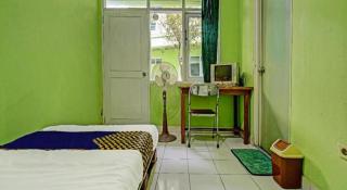 SPOT ON 91325 Pondok Hijau Guest House Syariah - Bandung - 9